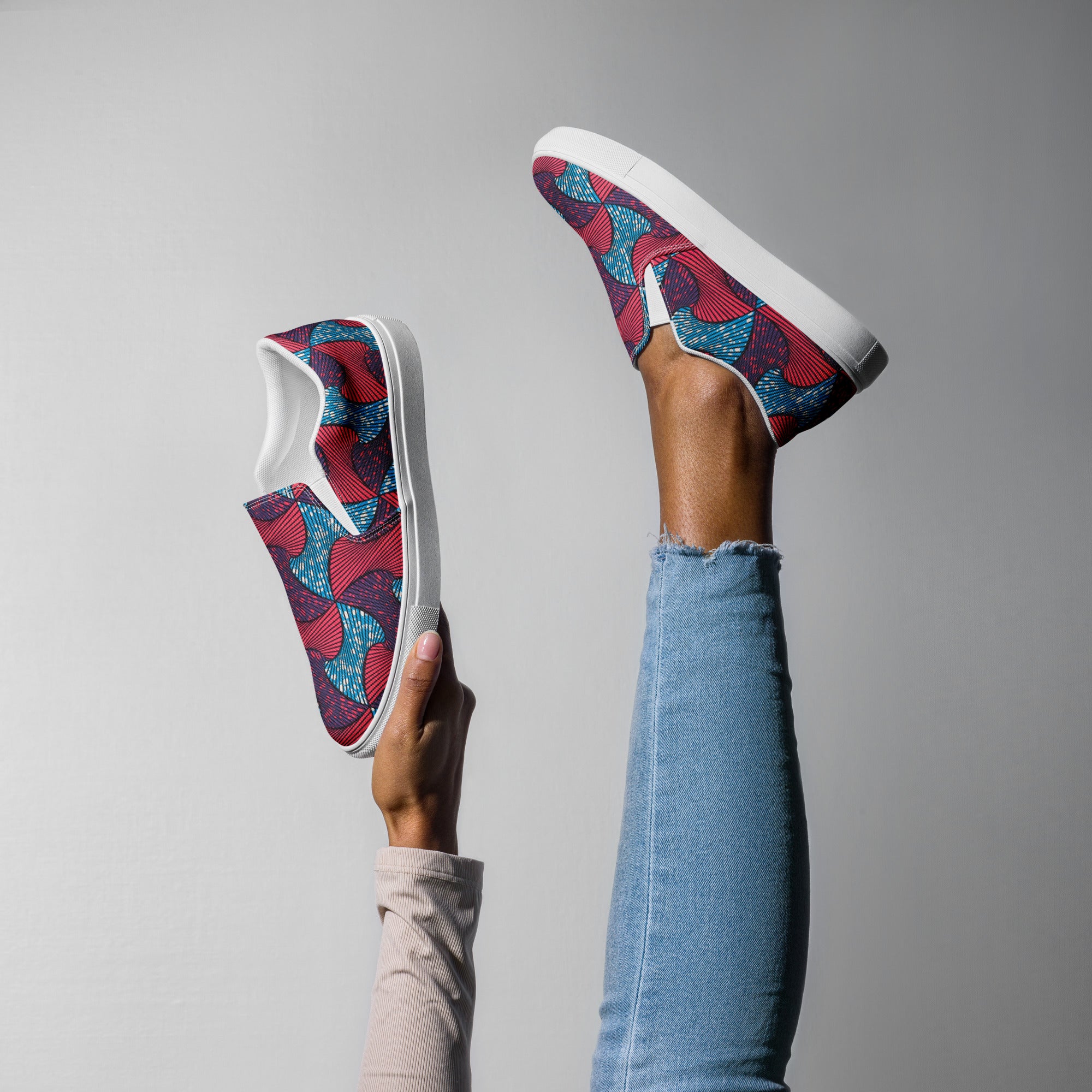 Twist Canvas Shoes